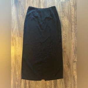 Black rose printed skirt